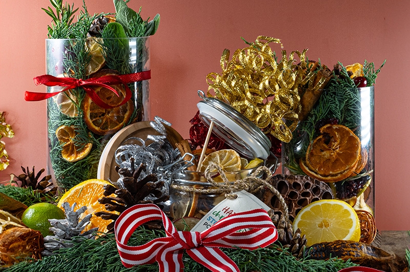 Christmas Potpourri with Oranges and Cranberries