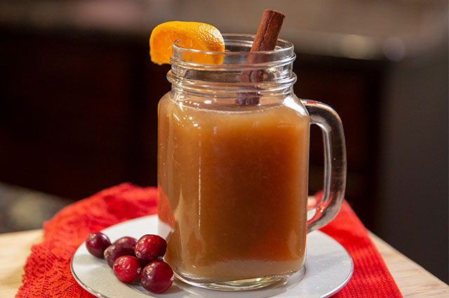 Queen Family Cranberry Cider