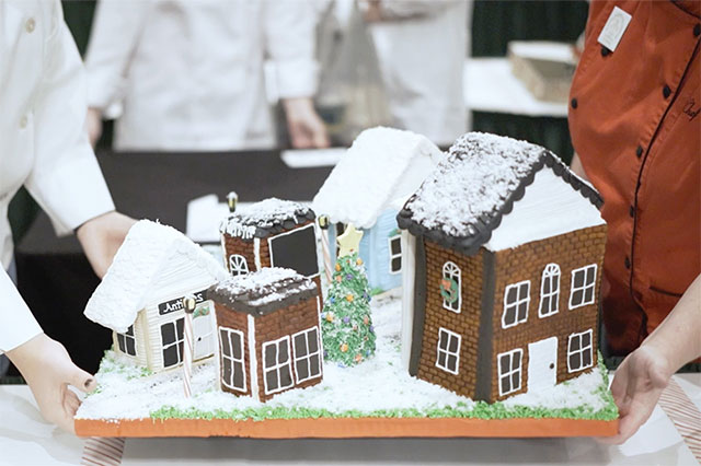 Gingerbread House - Tip: Transporting Your House